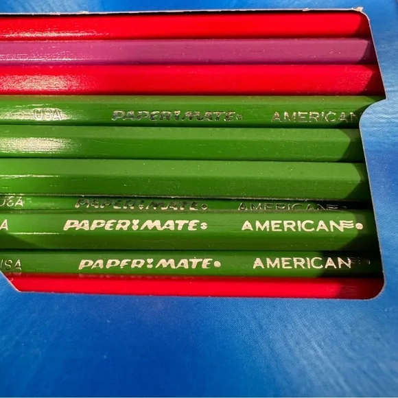 Vintage 2004 American Classic Pencils - Vibrant Assorted Colors & Classic Yellow - Picture 8 of 13